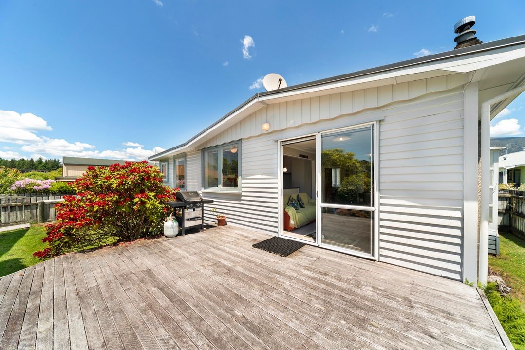 On the Fly at Kutai (Bachcare) Turangi Holiday Home for rent