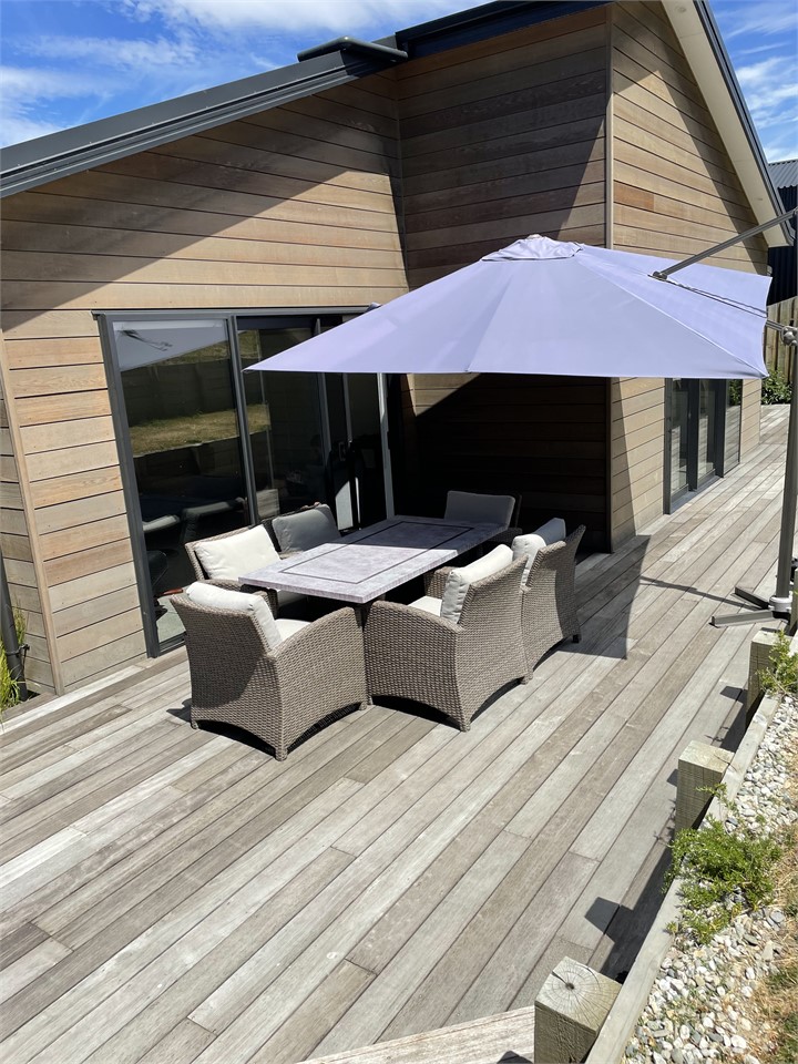 Enjoy a wine or beer or bbq on the deck. Or just r