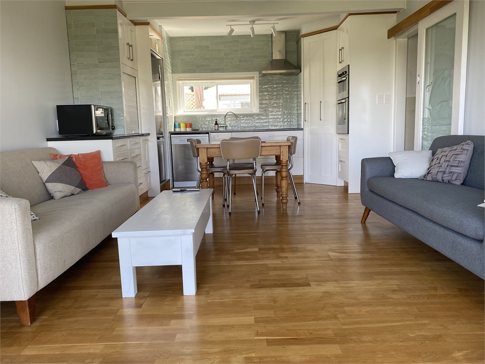 Downstairs kitchen/lounge