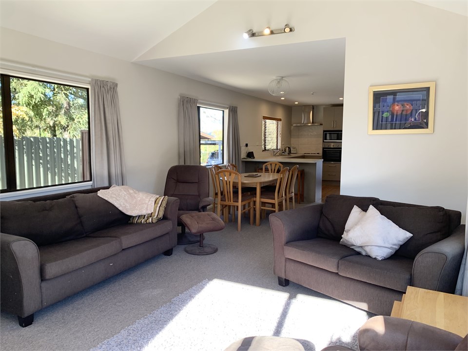 Lounge back to dining room