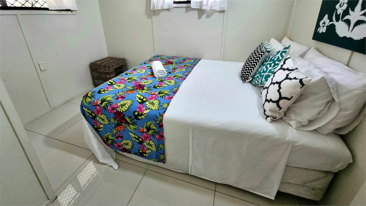 King bedroom 2