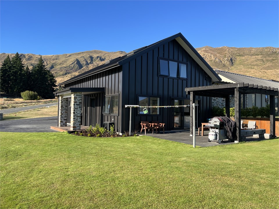 Townhouse 600 mtrs from Lake Wanaka Wanaka Townhouse for rent Holiday Houses