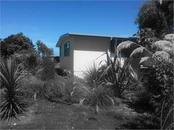 Stay at School in Ocean View - Dunedin