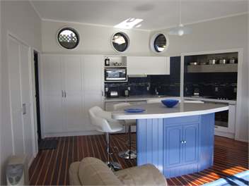 Crows Nest - Bridge Deck Villa - Bay of Islands