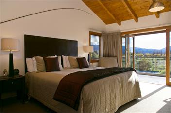 Executive Villa - Turangi