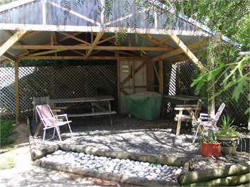Okiwi Bay Petines - Rai Valley