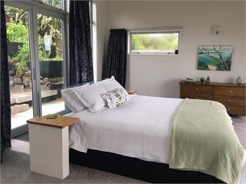 Luxury, Large, Modern Beach Home - Whangarei