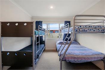Adventure Sika - Relax on the deck with views - Taupo