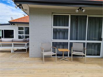 J&L Holiday House - Hamilton