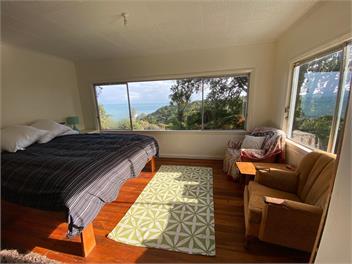 The Blue Bach 12 Mile Coast Road Motukiekie - Greymouth
