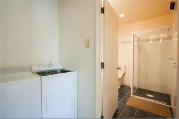 Frankton House (Bachcare) - Queenstown