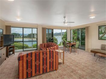 Pohutukawa on Paku (Bachcare) - Tairua