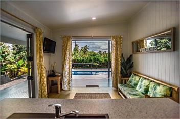 Honey Rose Retreat with Pool & FREE WIFI - Cook Islands