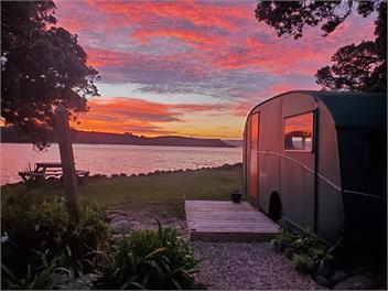  The Tapuaetahi Beach House - Bay of Islands