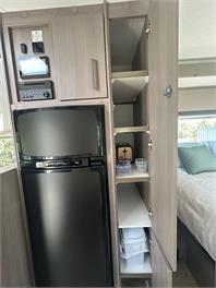 RV Space With Comfy Bed in Country Location - Hastings