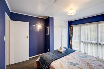 Mid Century Oasis (Bachcare) - Hastings