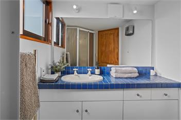 Stylish Fendalton Townhouse (Bachcare) - Christchurch