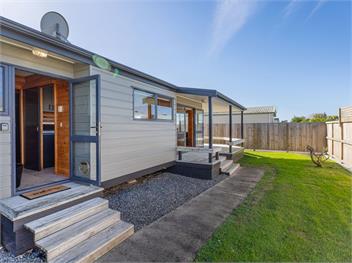 Seabreeze Surf House (Bachcare) - Whitianga
