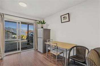 Fernhill Hideaway (Bachcare) - Queenstown