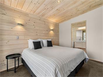 Beachfront Escape (Bachcare) - Snells Beach