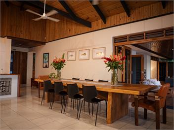 Fully serviced Beachfront Villa in Fiji -