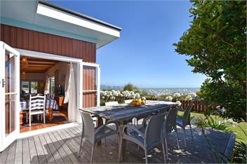 Absolute Beach Front at Patons Rock - Takaka