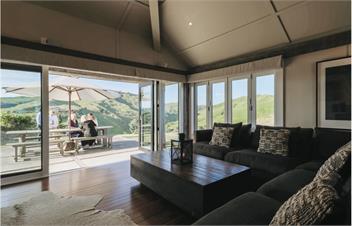 blackhouse at Wainui Beach - Gisborne