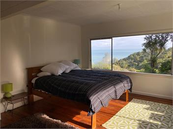 The Blue Bach 12 Mile Coast Road Motukiekie - Greymouth