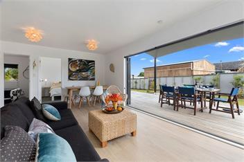 The Sunshine Bungalow (Bachcare) - Mangawhai Heads