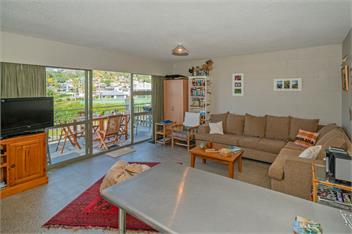 Sea Views Apartment (Bachcare) - Onemana