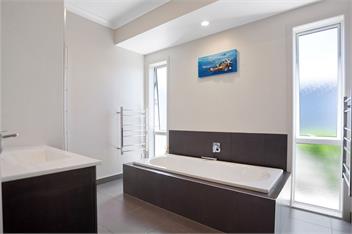 Sky Blue Retreat (Bachcare) - Waihi Beach