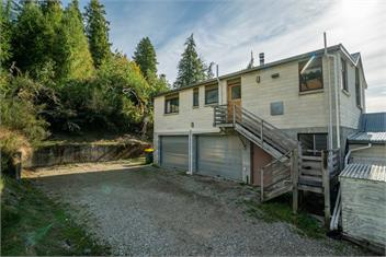 Goodall Crib (Bachcare) - Wanaka