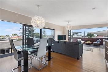 Maranui BeachSide Retreat (Bachcare) - Mt Maunganui