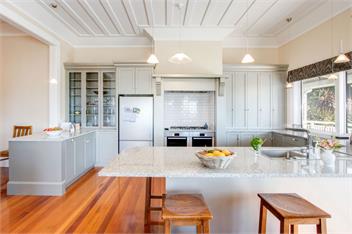 The Verandah (Bachcare) - Bluff Hill