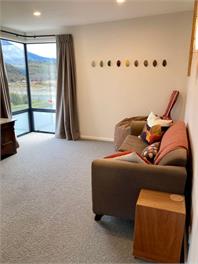 Modern and cosy with stunning mountain views - St Arnaud