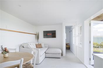 Whale Bay Surf Bach - 
