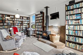 The Professor's Beach House (Bachcare) - Dunedin