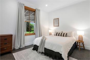 Botham's Beauty (Bachcare) - Blenheim