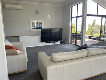 Kohi Holiday Break - Auckland