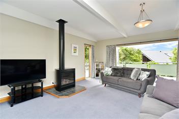 Watson St -  Bookahome - Akaroa