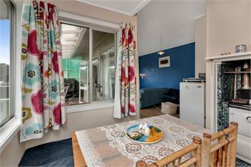 Patsy Cottage – A Charming 1960s Kiwi Bach near Kaitaia - Kaitaia