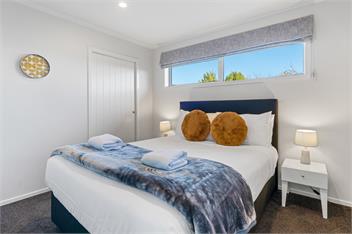 Timeout @ Taupo - Central, Lake and Mountain Views, Table-tennis - Taupo