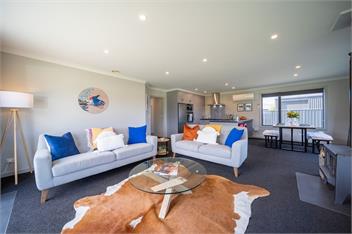 Mountainview Escape (Bachcare) - Te Anau