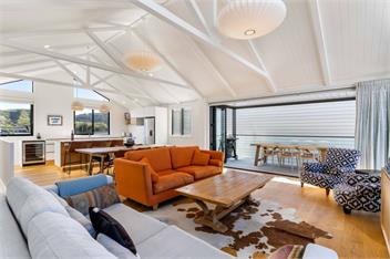 Central Beach Pad (Bachcare) - Waihi Beach