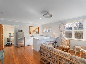 The Carolyn (Bachcare) - Whangamata