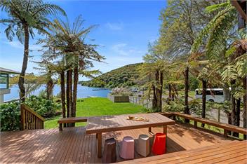 Okawa Bay Lakeside (Bachcare) - Rotorua