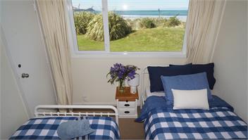 Hideaway Beach Cottage, Curio Bay - Curio Bay