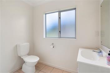 Adventure Sika - Relax on the deck with views - Taupo