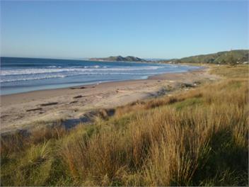 Family Beach House - Gisborne