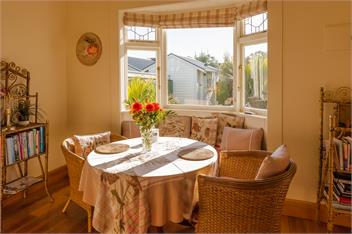 Elliott Street Gem - Nelson Inner-city Holiday Home! - Nelson 
